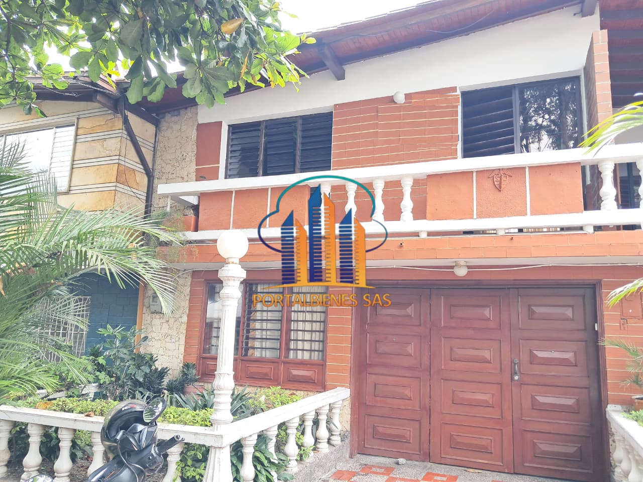 CASA LAURELES-- SAN CAYETANO