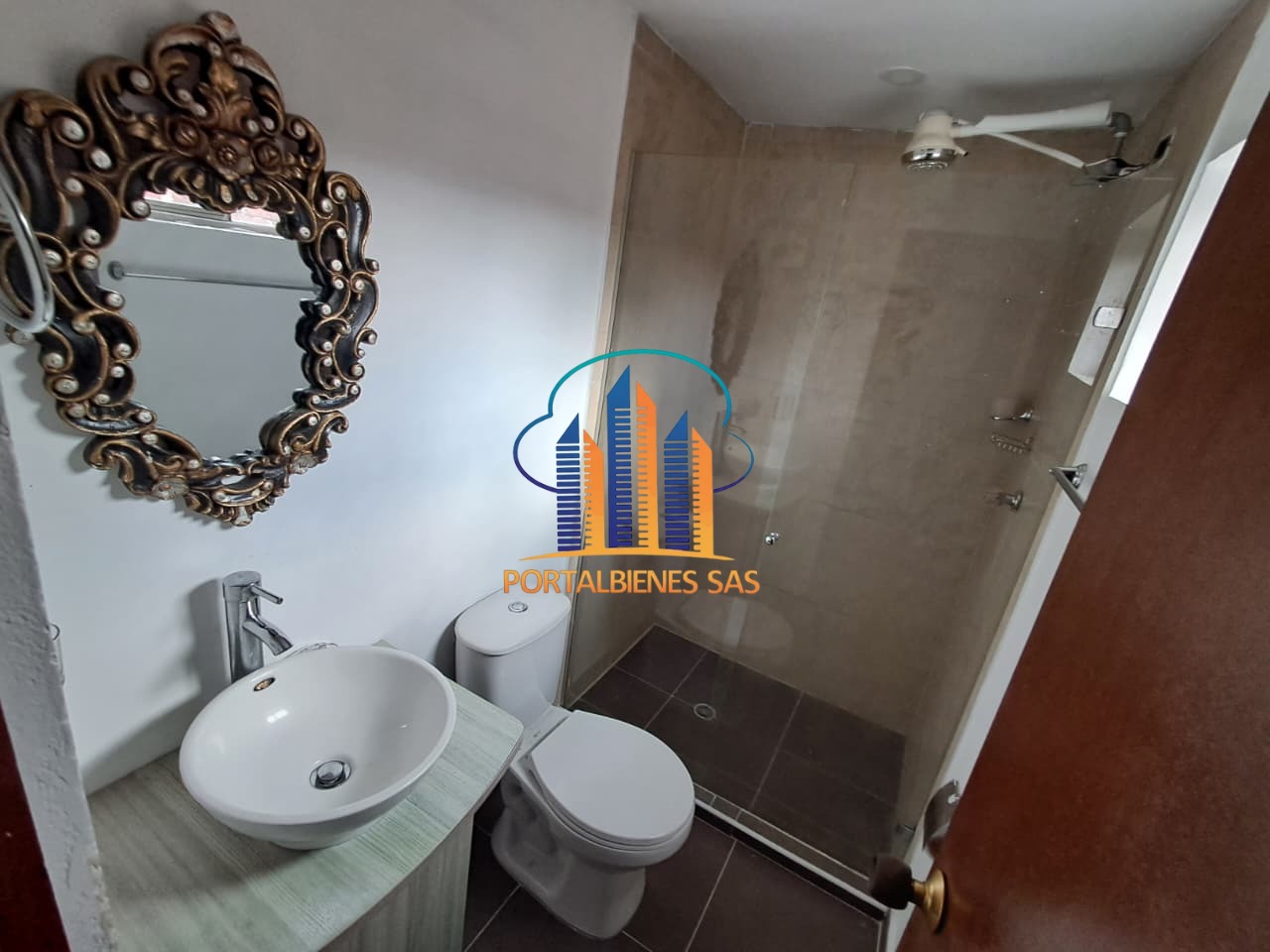 CASA LAURELES-- SAN CAYETANO - Imagen 8