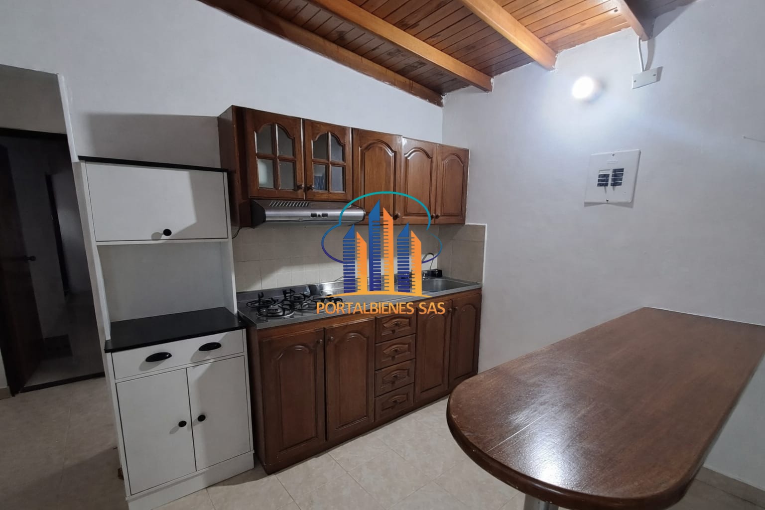 CASA LAURELES-- SAN CAYETANO - Imagen 4