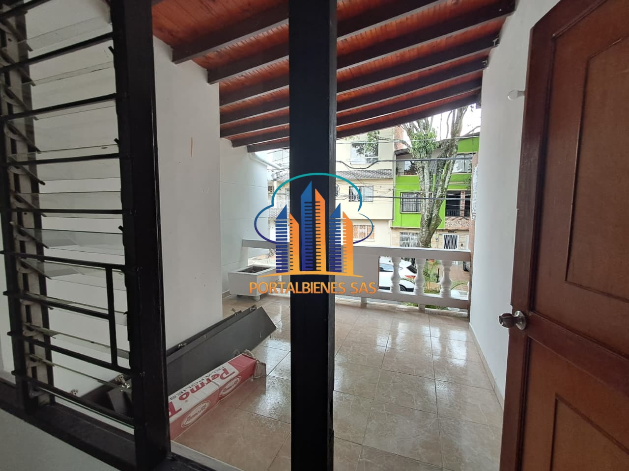 CASA LAURELES-- SAN CAYETANO - Imagen 2