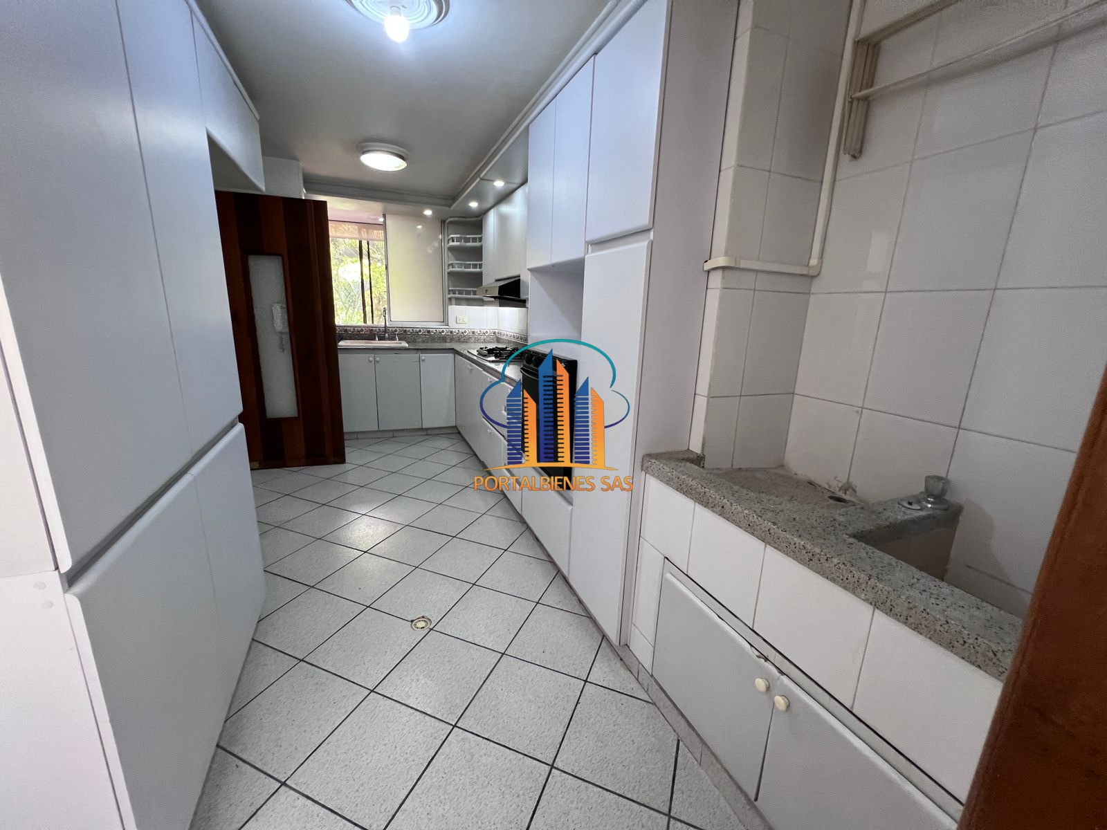 APARTAMENTO EN LAURELES - Imagen 4