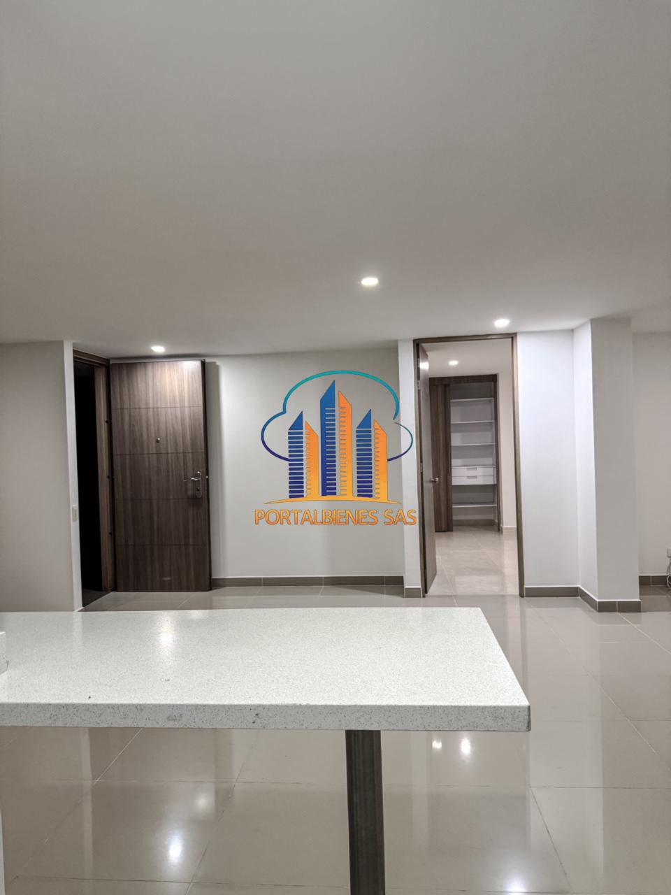 APARTAMENTO-- LAURELES - Imagen 2