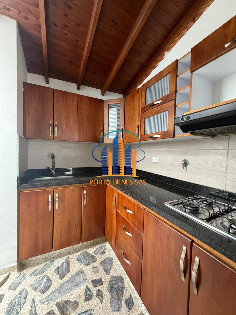 CASA-- LAURELES - Imagen 14