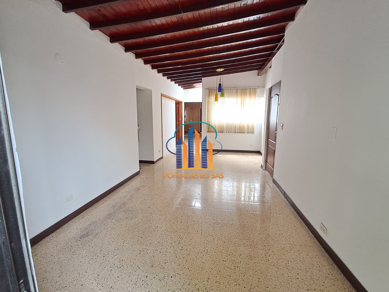 CASA LAURELES-- SAN CAYETANO - Imagen 5