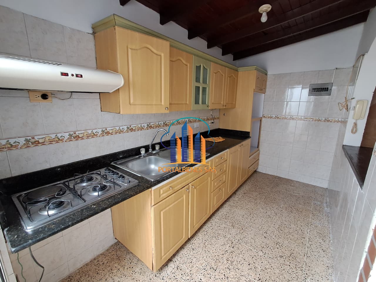 CASA LAURELES-- SAN CAYETANO - Imagen 7