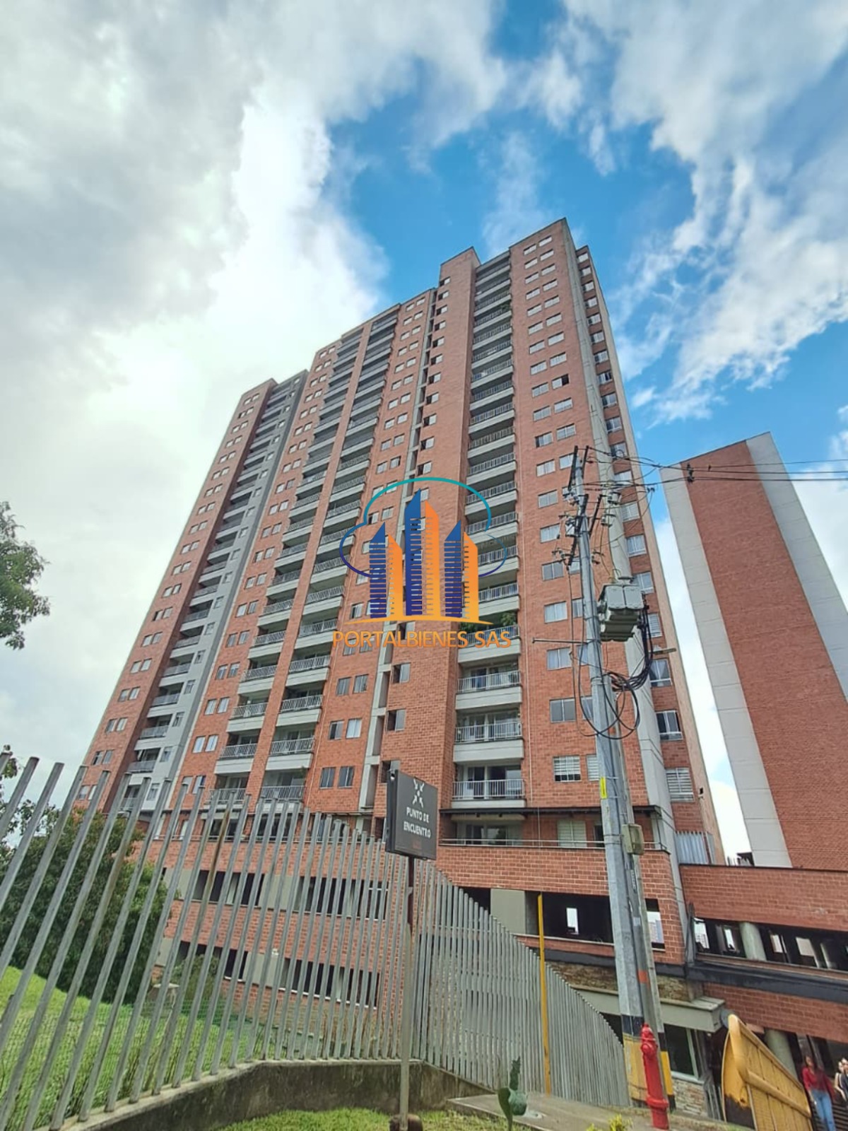 APARTAMENTO RODEO ALTO