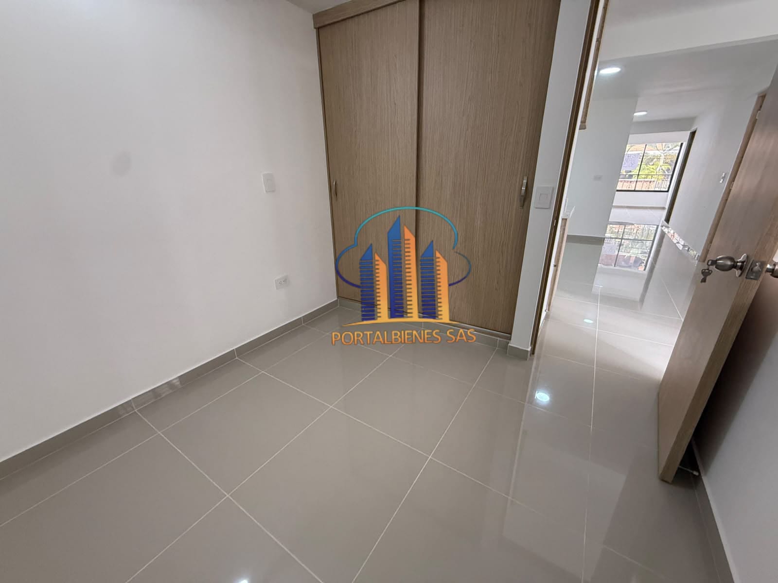 APARTAMENTO 2 PISO-- BELÉN SAN BERNARDO - Imagen 2