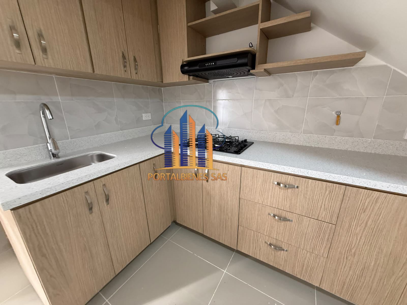 APARTAMENTO 2 PISO-- BELÉN SAN BERNARDO - Imagen 5
