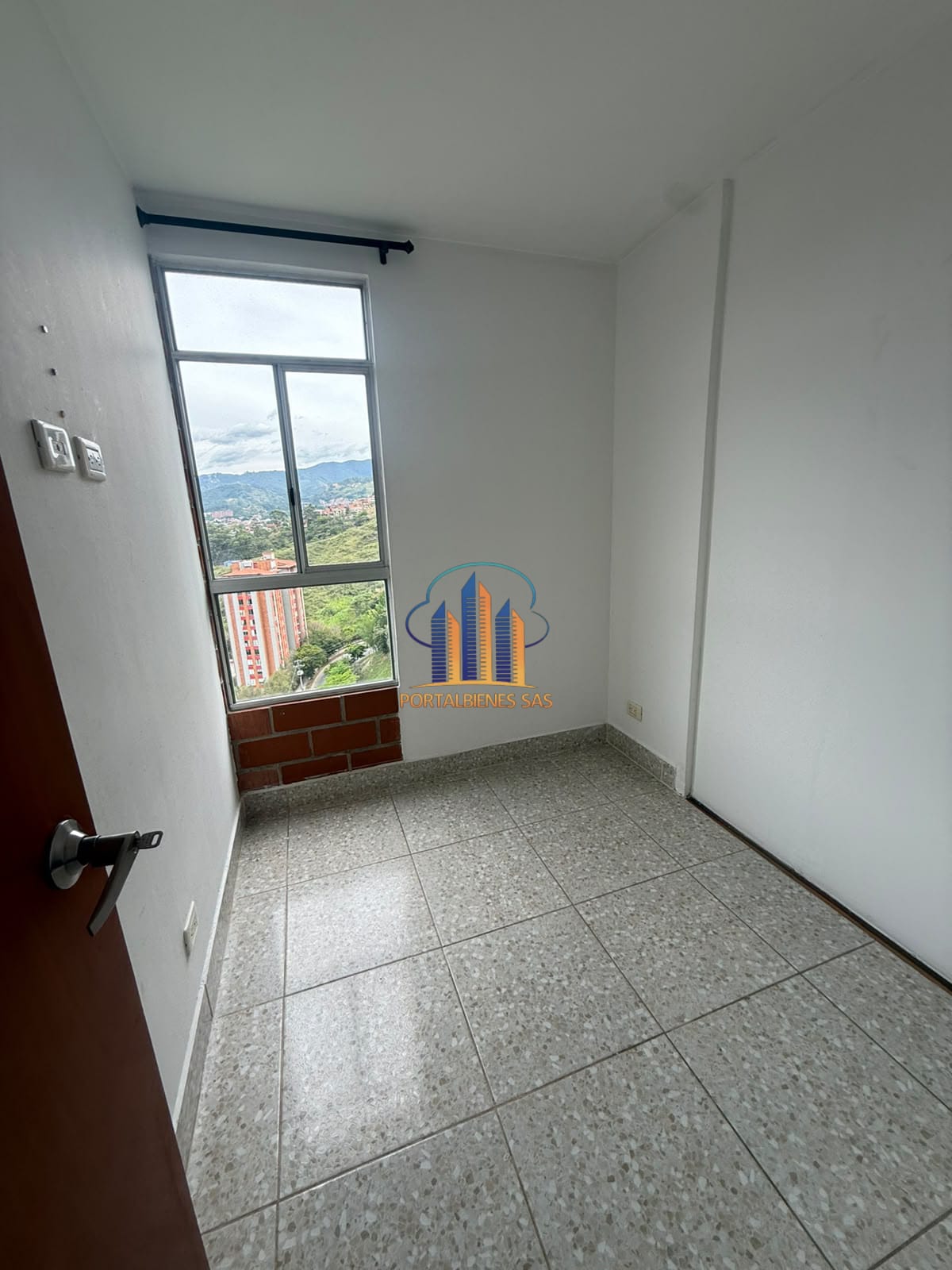 APARTAMENTO- CALASANZ PARTE ALTA - Imagen 3